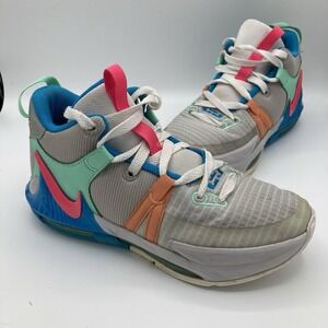 Nike Basketball Shoes Lebron Witness VII 7 Training Youth DQ8650-003 Size 5Y